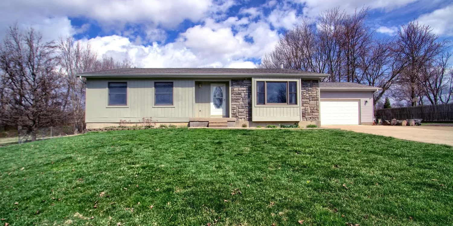 3550-Bevis_mls_Front-straight-on